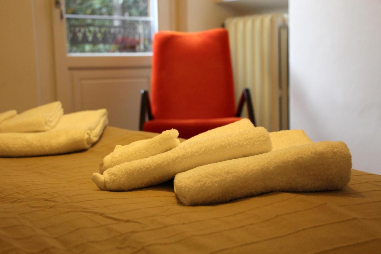 Break And Bed Bed and Breakfast Perugia Værelse billede